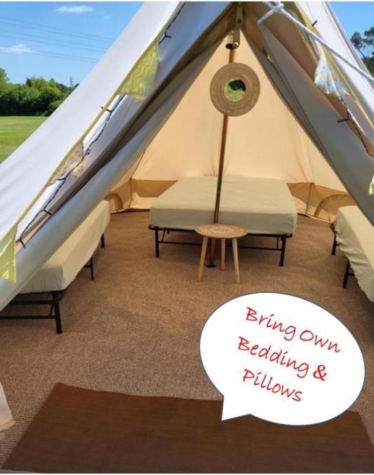 Dorset Glamping Fields Hotell Corfe Mullen Eksteriør bilde